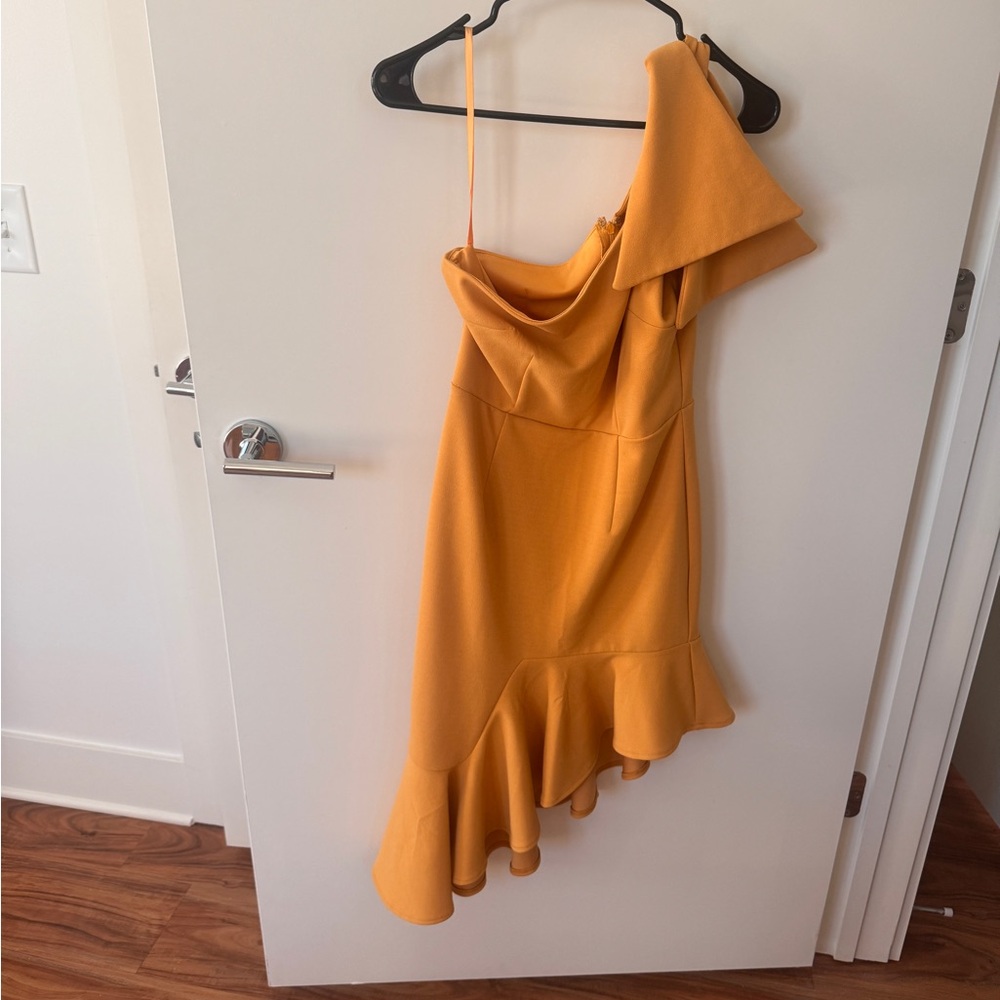 Chic Asymmetrical One-Shoulder Dress in Mustard